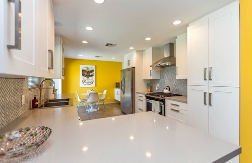 Racquet Club West House | Iconic 4-bedroom vacation home, 5 min from Downtown Palm Springs, City ID#4299
