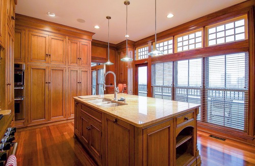 Mount Adams House | Iconic and Elegant Mount Adams Home