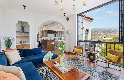 Laguna House | Iconic Architecture, Hot Tub, and Stunning Views- All Within Minutes From Downtown SB!