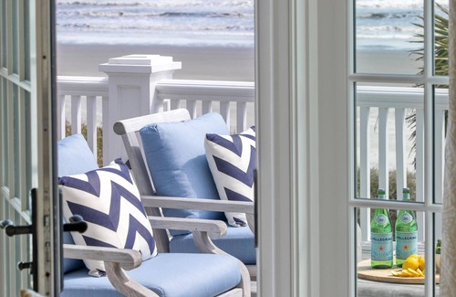 West Beach House | Iconic Oceanfront Home + Private Beach Access + Hot Tub