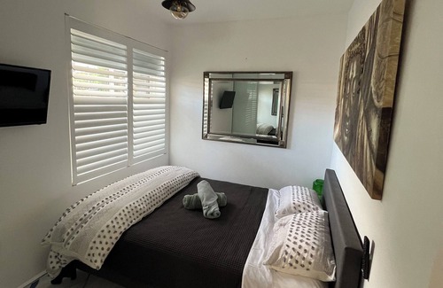 Kirribilli Apartment | Iconic opera house , harbour views , Great location Kirribilli !