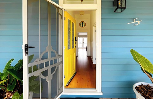 North Bendigo House | Iconic Renovated Period Home - Modern Upgrade & Close to CBD/Everything