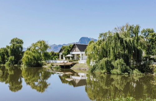 Klapmuts Villa | Iconic six bedroom all ensuite villa in the tranquil Cape Winelands