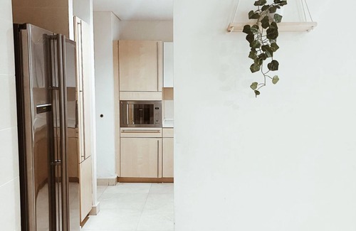 Kelapa Gading Barat Apartment | Cozy Affordable 3 Bedroom Apartment ,family Friendlydirect to Mall Kelapa Gading