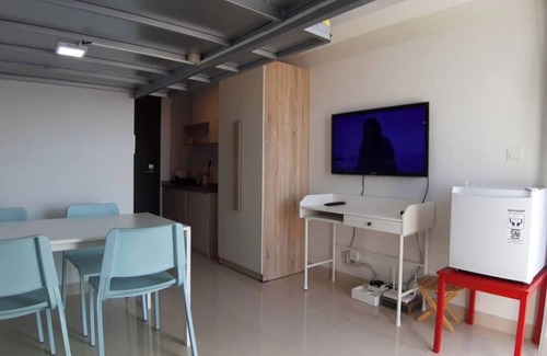Jakarta Apartment | CGK airport transfer, 24H security-CCTV, early check-in* & late check-out*. T&C