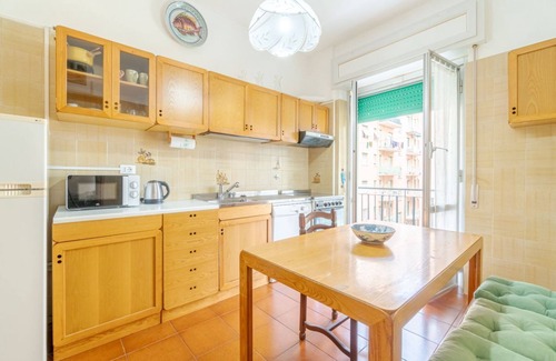 Genoa Apartment | Ida House! Sampierdarena Vintage & Roomy Apt x6