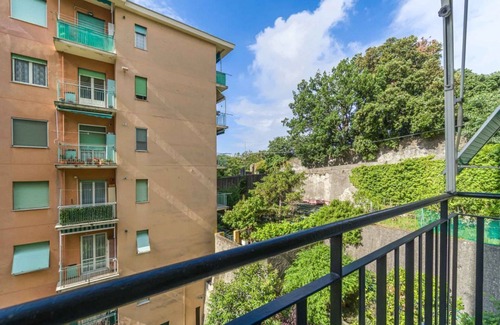 Genoa Apartment | Ida House! Sampierdarena Vintage & Roomy Apt x6