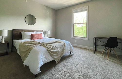 Rock Creek House | Ideal 1BD/1BA + Gym - Little Rock