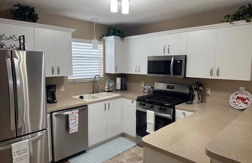 Duval House | Ideal 3 bedroom/2 bath Village of Ashland near Lake Sumter!