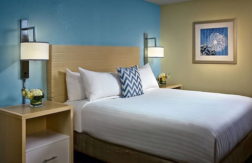 Chesterfield Hotel | Ideal Base in Chesterfield for St. Louis Exploration with Free Parking