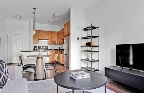 Cambridge Apartment | Ideal Cambridge Alewife 1BR w/W/D, Gym & Roof, nr T, by Blueground