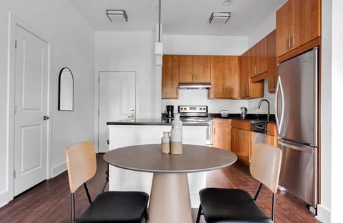 Cambridge Apartment | Ideal Cambridge Alewife 1BR w/W/D, Gym & Roof, nr T, by Blueground