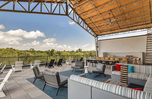 Govalle Apartment | Ideal East Austin 2BR w/ Pool, Gym & W/D, nr airport, by Blueground