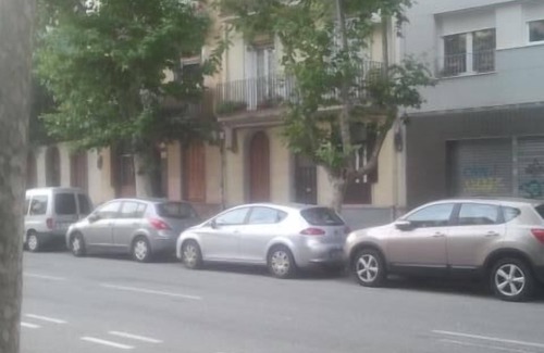 Poblenou Apartment | IDEAL FAMILIES AND COUPLES. Very close to the beach