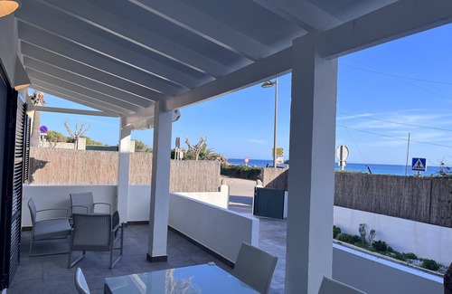 Punta Prima House | Ideal family home, 100 m walk from the beach, all shops and activities.