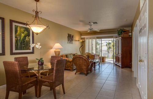 Marco Island Hotel | Ideal Family Suite, Olde Marco Classic 2BR w/Full Kitchen & Porch