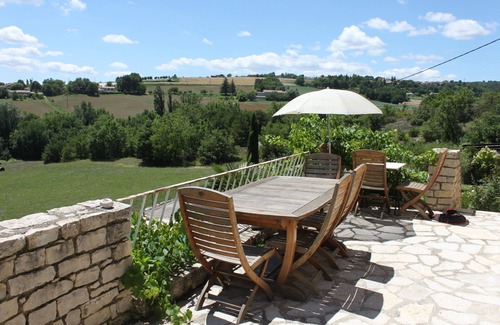 Pierrerue House | Ideal for 3 couples or 1 family!