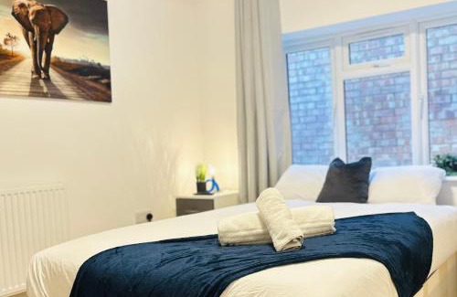 Yeading House | Ideal for contractors
