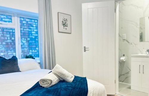 Yeading House | Ideal for contractors