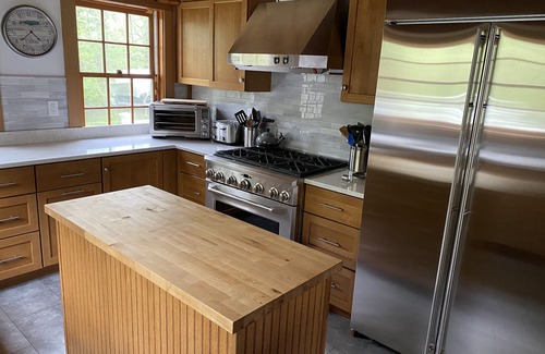 Katama House | Ideal for extended Families, with Pool, Tennis/Pickleball Court, and Guest House