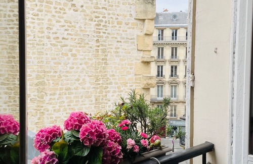 8th Arrondissement Apartment | Ideal for family, friends, 2 bedrooms, 2 BR, 2 WC, 5 mn walk from Champs-Elysées