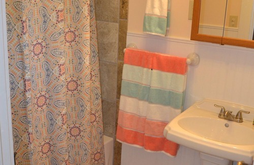 Colorado Springs House | Ideal for Traveling Medical and Military personnel - small, private home