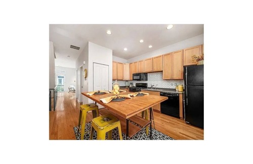 Downtown Columbus House | Ideal for Travel Nurses - 2BR/2BA Townhouse + Office/extra bedroom near NCH