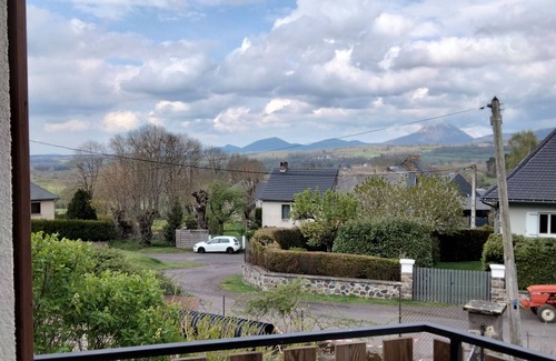 Saint-Bonnet-pres-Orcival House | Ideal for family vacations, pets welcome!