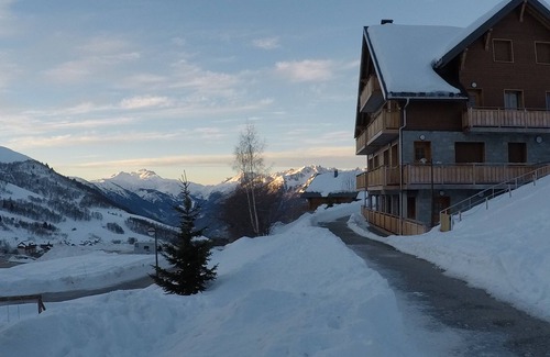 Montgellafrey Apartment | Ideal for skiing, superb chalet at the foot of the slopes at Saint-François-Longchamp 1650