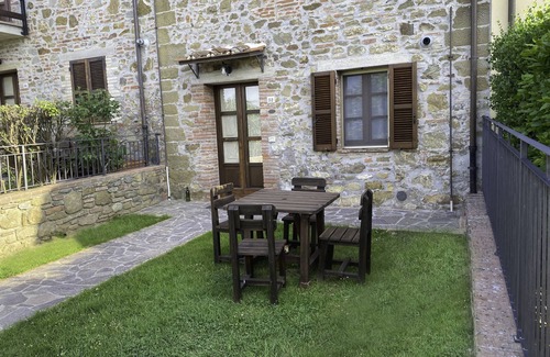 Paciano Apartment | IDEAL HOLIDAYS The Cellar