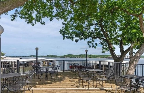 Lake Ozark Condo | Ideal Lake Vacation Condo - Lake of the Ozarks, Missouri