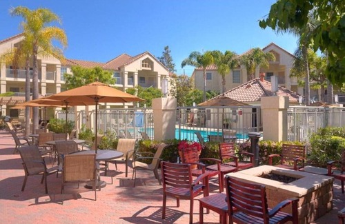 El Segundo House | Ideal Location 5 Miles from SoFi Stadium !