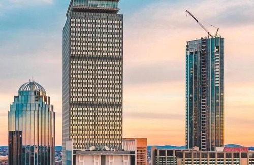 Government Center House | Ideal Location! Few Minutes to Boston Children's Museum! Parking Available!