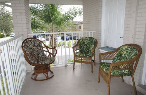 Coquina Sands Condo | IDEAL LOCATION FOR A VACATION RENTAL in down town Naples, Florida