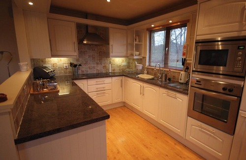 Sewerby Cottage | Ideal location for golfers and adjacent to Sewerby Park and Gardens.