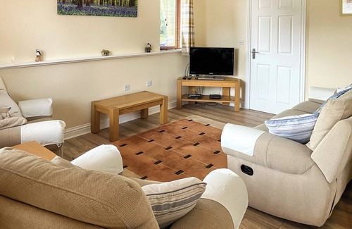 Sewerby Cottage | Ideal location for golfers and adjacent to Sewerby Park and Gardens.