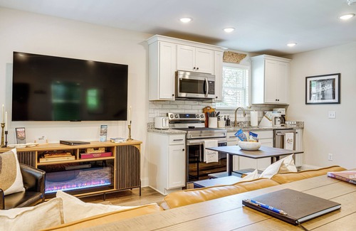 Lookout Valley Neighborhood Association House | Ideal Location & Mountain Views: Chattanooga Home!