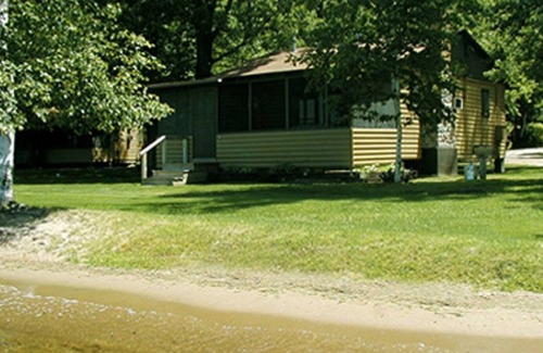 Lake Shore House | Ideal Location on Level, Sandy Shore on Beautiful Gull Lake in Brainerd Lakes