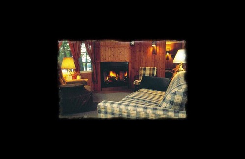 Lake Shore House | Ideal Location on Level, Sandy Shore on Beautiful Gull Lake in Brainerd Lakes