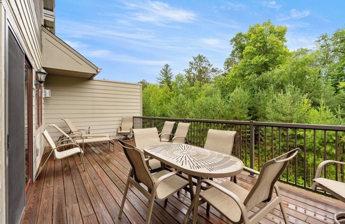 Crosslake Condo | Ideal Location on WFC |Pool Table| Pool & Hot Tub