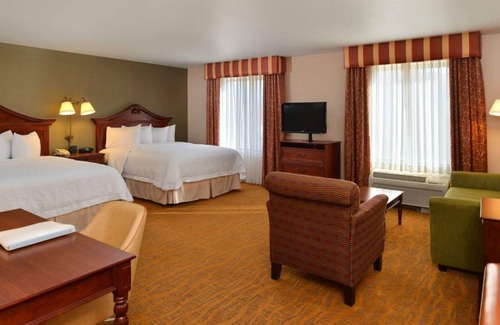 Westside Hotel | Ideal Mix of Comfort and Value! Pets Allowed, Free Breakfast, Indoor Pool!