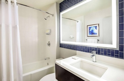 East Cambridge Hotel | Ideal Mix of Comfort and Value! Near Boston Public Library, w/Indoor Pool!