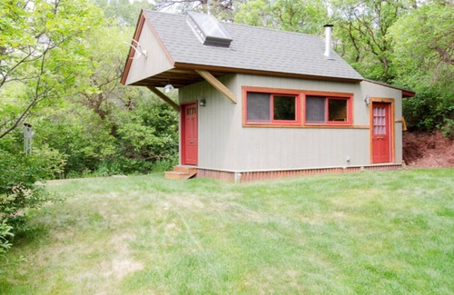 Carbondale Cottage | Ideal Mt location, quiet,authentic colorado,compact,just outside town&good food.