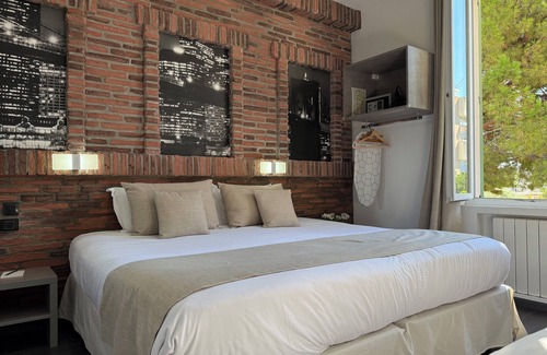 Riou - Petit Juas - Av de Grasse Hotel | Ideal Séjour Cannes, Hôtel de Charme