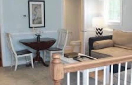 Lackey Cottage | Ideal Williamsburg vacation in a great location near all the attractions