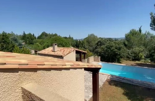 Lezignan-Corbieres Villa | Ideally located between the sea and historic sites, pleasant house in the pine forest