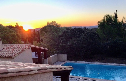 Lezignan-Corbieres Villa | Ideally located between the sea and historic sites, pleasant house in the pine forest