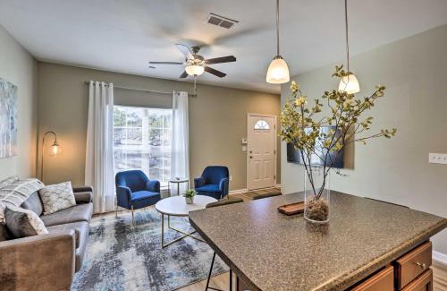Tallahassee Apartment | Ideally Located and Elegant Condo with Balcony!