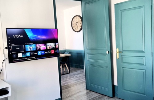 Saint-Etienne Apartment | Ideally located: train station, town center, shops!