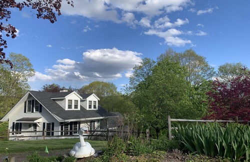 Sharon Cottage | Idillic summer getaway in Litchfield Hills, CT.